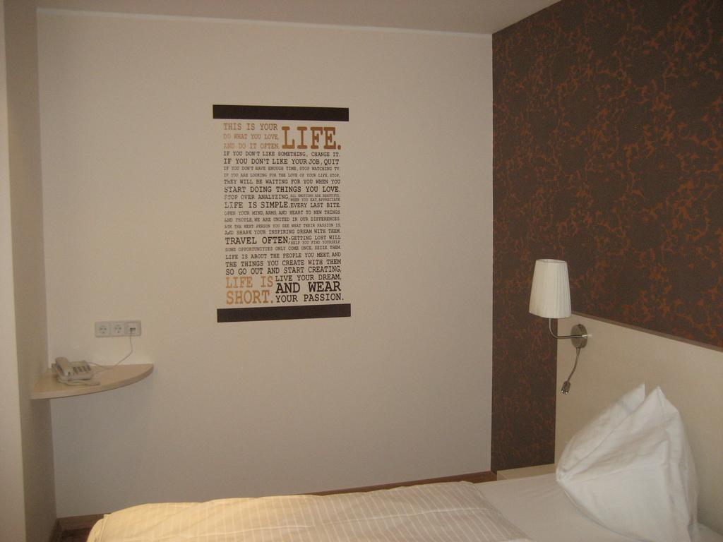 Stadthotel Guertler Amstetten Extérieur photo